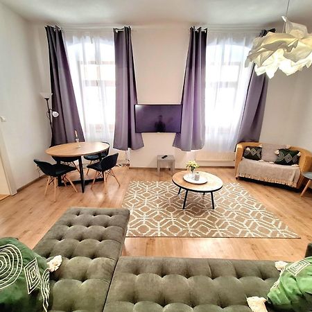 ברטיסלאבה Apartment Emma - Old Town מראה חיצוני תמונה