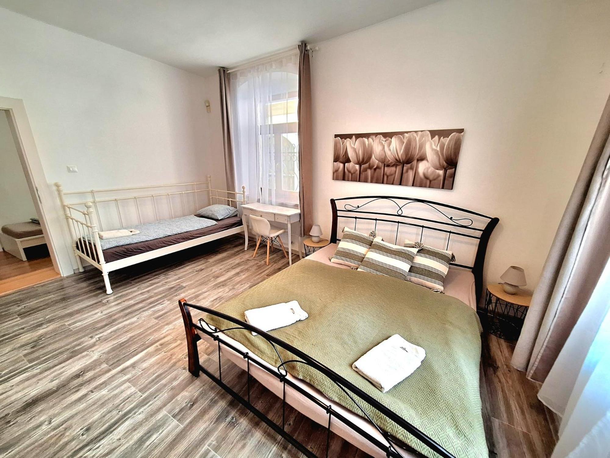 ברטיסלאבה Apartment Emma - Old Town מראה חיצוני תמונה