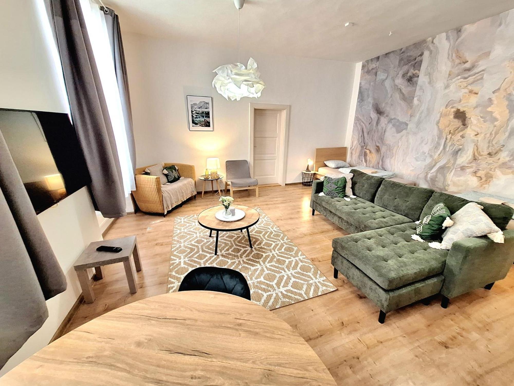 ברטיסלאבה Apartment Emma - Old Town מראה חיצוני תמונה